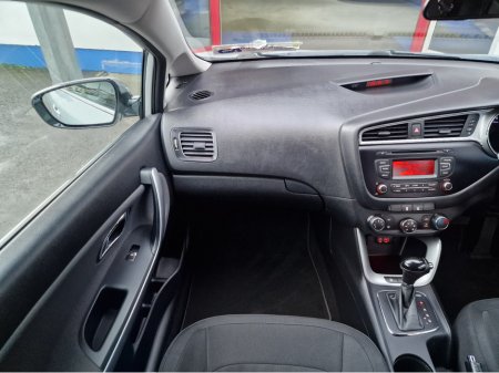 2017 Kia Ceed AUTOMATIC-1.6 CRDI-LOW MILEAGE €10,450 thumbnail