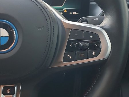 2023 BMW i4 M50 €62,995 thumbnail