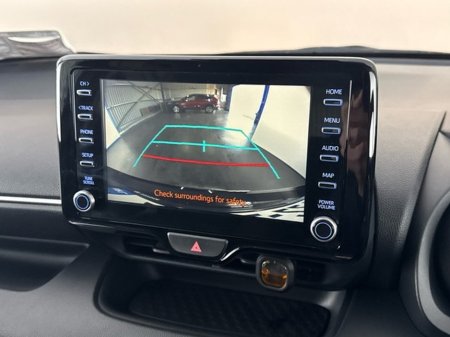 2023 Toyota Yaris Hybrid LunaSport €24,950 thumbnail