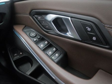 2024 BMW 3 Series 330e M Sport Saloon €48,900 thumbnail