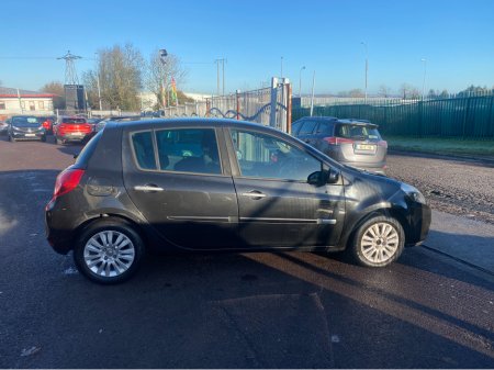 2010 Renault Clio 3 1.2 16V TOMTOM EDITION ECO 5DR €3,350