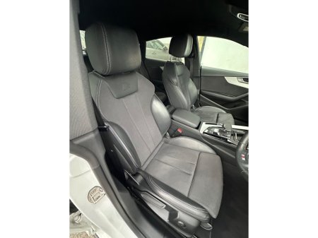 2022 Audi A5  €40,995 thumbnail