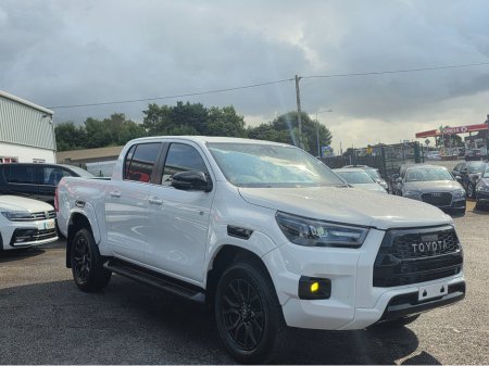 2023 Toyota Hilux 2.4D GR EDITION 360 REV CAMERA 4X4 HALF LEATHER SEATS - €48,995