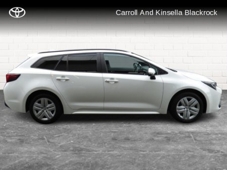 2025 Toyota Corolla Hybrid Van €25,975