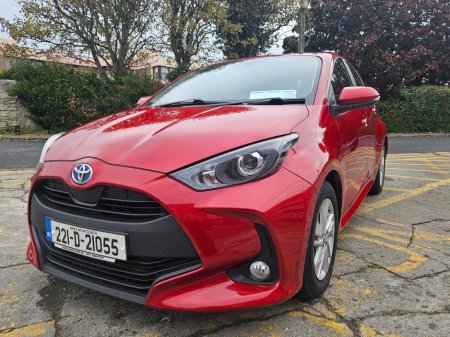 2022 Toyota Yaris HYBRID LUNA AUTO 4DR €17,450