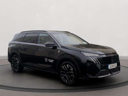 2025 Peugeot 5008 1.2 MHEV 145bhp E-DCS6 GT €53,995
