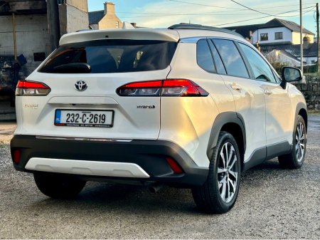 2023 Toyota Corolla CROSS SOL 2.0 4DR AUTO €38,950