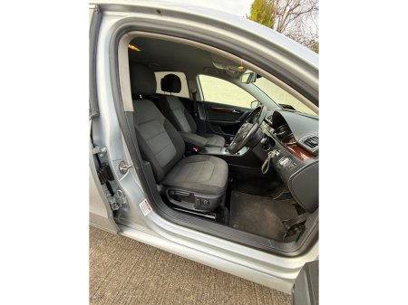 2014 Volkswagen Passat CL 1.6 TDI MANUAL 6SPEED FWD BLUEMOTION 105HP 4DR €4,850 thumbnail