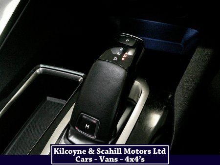 2020 Peugeot 5008 ALLURE BLUEHDI S/S A €27,950 thumbnail