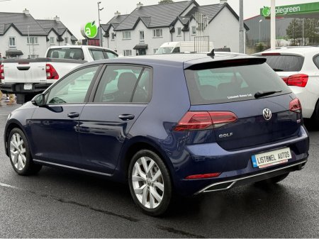 2017 Volkswagen Golf COMFORTLINE 1.2 AUTOMATIC * REAR VIEW CAMERA, AUTO LIGHTS, ADAPTIVE CRUISE CONTROL, POWERED FOLDING HEATED MIRRORS, LUMBAR SUPPORT, 2 KEYS, TOUCH SCREEN RADIO, MULTIFUNCTION STEERING WHEEL* €17,950 thumbnail