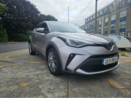 2022 Toyota C-HR HYBRID SOL 4DR AUTO