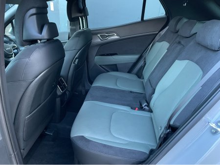 2025 Kia Sportage 251 K3 HEV HYBRID LOW KMS AS NEW EXAMPLE....JUNEW !! €41,995 thumbnail