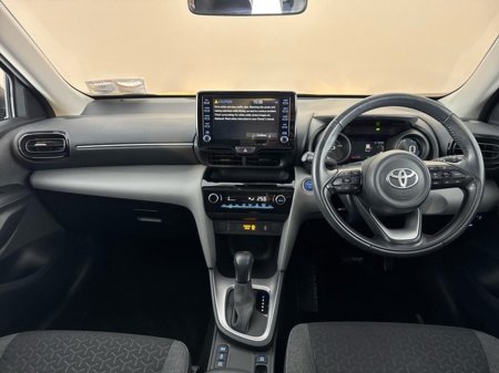 2022 Toyota Yaris Cross HYBRID LUNA €23,950 thumbnail