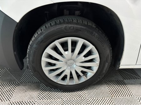 2020 Citroen Berlingo LX 1.5 BLUEHD S&S 650 €9,950