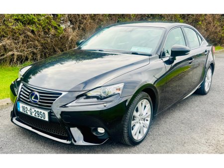 2016 Lexus IS 300 h 
