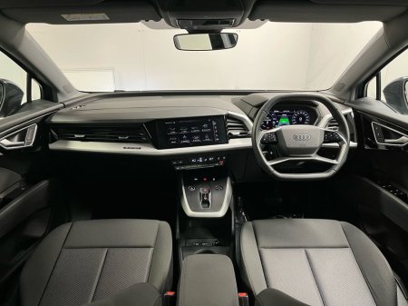 2022 Audi Q4 e-tron Advance 35 Quattro - Parking Sensors - Climate Control - Heated Seats - Cruise Control - Keyless Start - Apple CarPlay/Android Auto €29,950