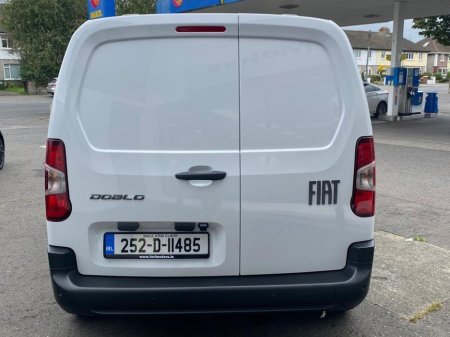 2025 Fiat Doblo SWB 1 5 100HP 650KG 4DR €21,495 thumbnail
