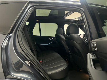2022 BMW X5 45E M SPORT XDRIVE €66,990 thumbnail