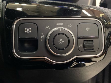 2024 Mercedes-Benz A Class A 250 e AMG LINE PREMIUM AUTO | Reversing Camera, Sports seats €43,950 thumbnail