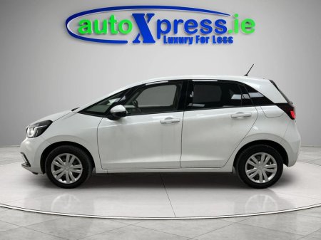 2022 Honda Fit 1.5 e:HEV BASIC Automatic, Reversing camera €17,995