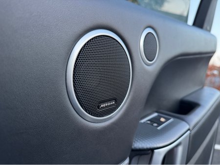 2019 Land Rover Range Rover Sport 2.0 P400E HSE €38,995 thumbnail