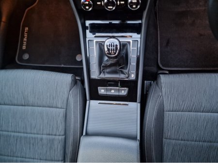 2018 Skoda Superb AMBITION 1.6 TDI-FULLY SERVICED WITH NEW NCT €14,350 thumbnail