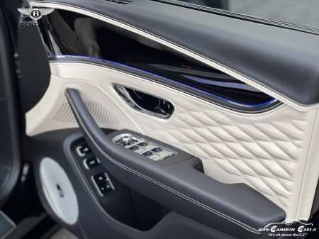 2023 Bentley Flying Spur AZURE €209,950 thumbnail