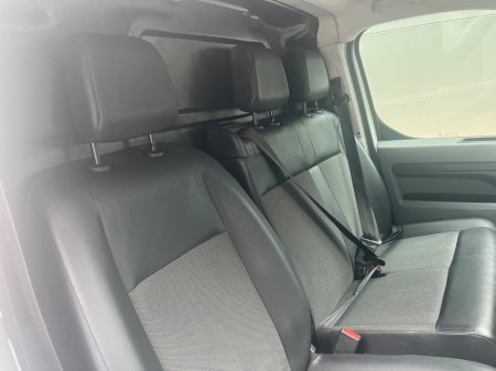 2020 Peugeot Expert  €18,500 thumbnail