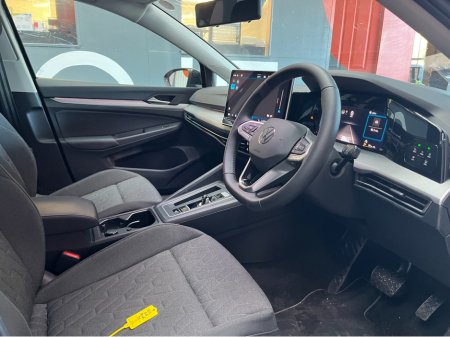 2025 Volkswagen Golf €38950 2025 VOLKSWAGEN GOLF TDI ACTIVE ADVANCE 2.0 AUTOMATIC / CRUISE CONTROL / HEATED SEATS / REVERSE CAMERA €38,950 thumbnail