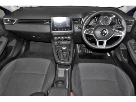 2022 Renault Clio 1.0 TCE ICONIC 90BHP 6SPD *SAT NAV*REAR PARK SENSORS* €16,490 thumbnail