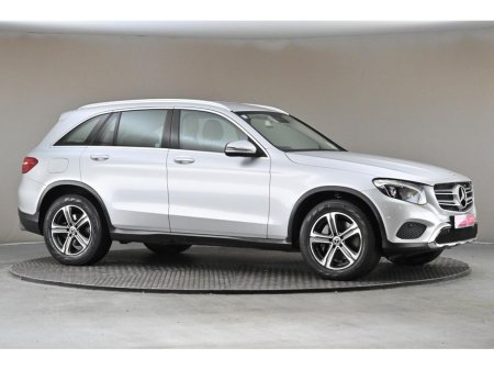 2017 Mercedes-Benz GLC Class 220 D 4MATIC *FULL BEIGE LEATHER* €29,890 thumbnail