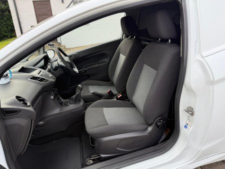 2017 Ford Fiesta 1.5tdci Sport €9,250 thumbnail