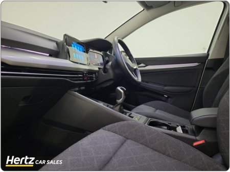 2024 Volkswagen Golf LIFE 110HP Petrol Manual €24,995