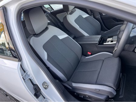 2024 Opel Astra Best Value 2024 ELEGANCE Launch Model Finished In Glacier Massive Spec As New www.bolands.ie Est.1955 €25,950