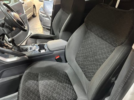 2014 Peugeot 3008 1.6 Hdi 115 bhp Active €6,488