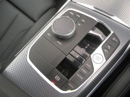 2026 BMW 3 Series 330e M Sport €58,250 thumbnail