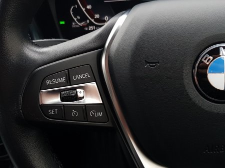 2022 BMW 3 Series 318d SE €39,995 thumbnail