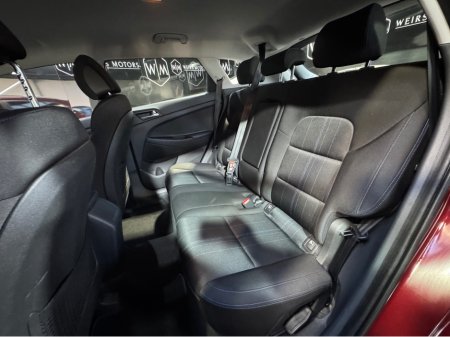 2016 Hyundai Tucson 1.6 COMFORT PETROL 5DR €13,950 thumbnail