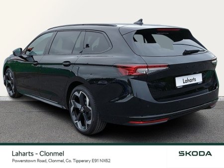 2025 Skoda Superb COMBI SPORT 2.0TDI 150HP DSG €55,950 thumbnail