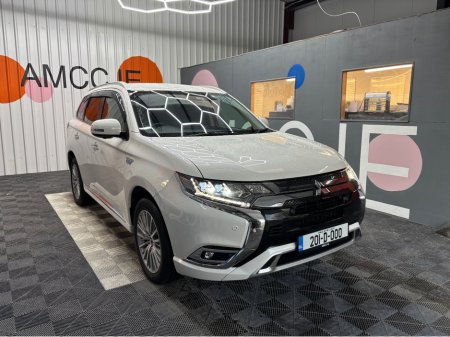 2020 Mitsubishi Outlander Plug-in Hybrid - Heated Seats + Heated Steering Wheel €24,950