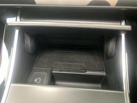 2024 Land Rover Range Rover Velar HSE DYNAMIC P400E €65,990 thumbnail