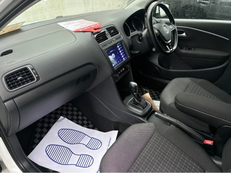 2017 Volkswagen Polo 1.2i TSI Petrol Automatic Comfortline €14,500 thumbnail