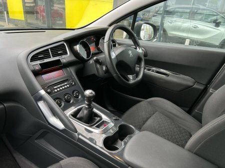 2016 Peugeot 3008 1.6 Hdi 115 bhp Active €10,950