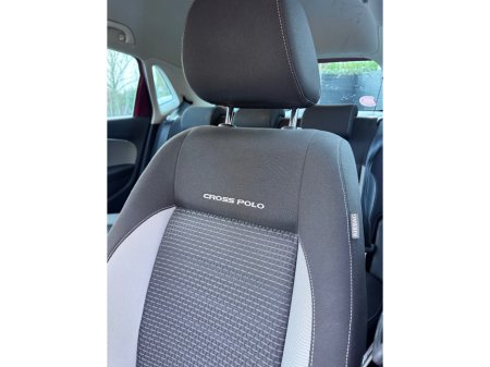 2015 Volkswagen Polo CROSS 1.2 TSI 90HP MANUAL 5SPEED 5DR €11,950 thumbnail