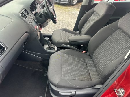 2016 Volkswagen Polo Comfortline thumbnail