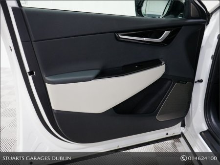 2023 Kia EV6 GT Line 5DR Auto €36,995 thumbnail