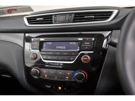 2017 Nissan X-Trail 1.6D XE 6SPD 5SEATS €16,890 thumbnail