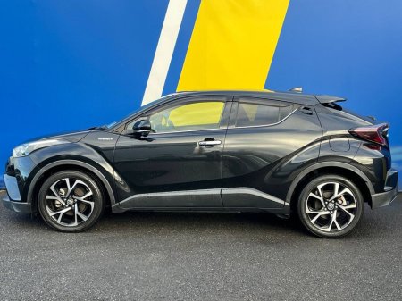 2018 Toyota C-HR 1.8 HYBRID // SERVICE HISTORY // HALF LEATHER INTERIOR // DIAMOND CUT ALLOYS €19,950