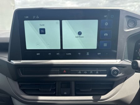 2025 Volkswagen Transporter  €33,475 thumbnail