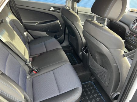 2016 Hyundai Tucson 1.7 CRDI SE NAV BL/DR 5 5DR €13,900 thumbnail